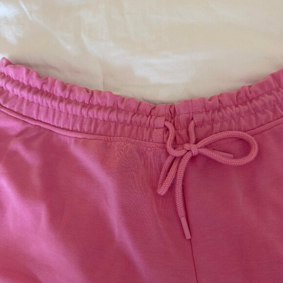 Athleta Pink Lightweight Run/Training Shorts – Size Large (Never Worn) - Picture 3 of 4